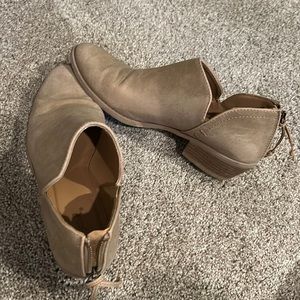Women’s fall booties